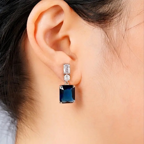 🌸💙Stunning Sapphire Drop Earrings - Picture 4 of 8